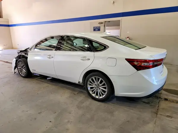 4T1BD1EB2GU055870 2016 TOYOTA AVALON - Image 2