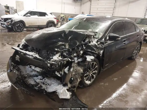 4T1BD1EB2HU058690 2017 TOYOTA AVALON - Image 2