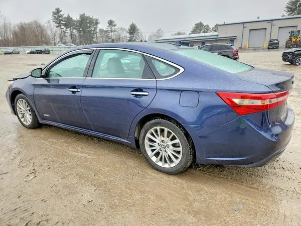 4T1BD1EB2HU058883 2017 TOYOTA AVALON - Image 2