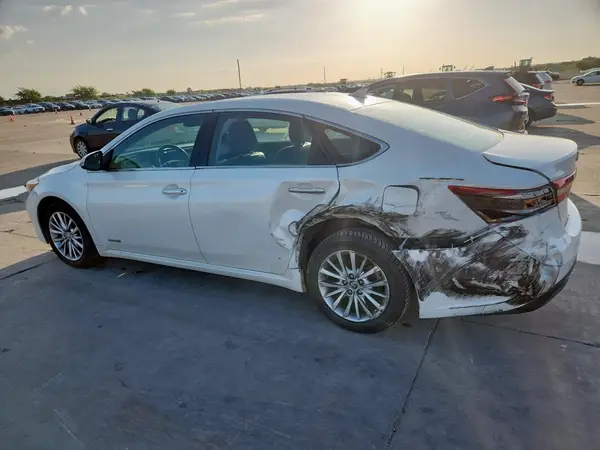4T1BD1EB3GU048555 2016 TOYOTA AVALON - Image 2