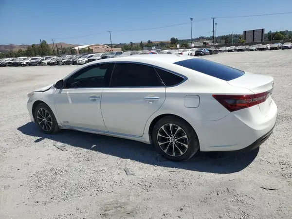 4T1BD1EB3GU051956 2016 TOYOTA AVALON - Image 2
