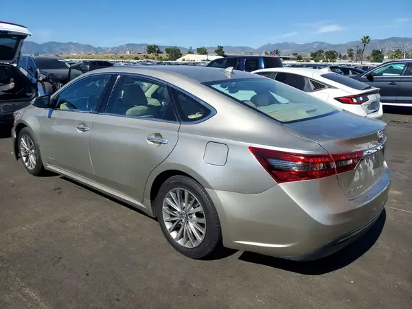 4T1BD1EB3GU053349 2016 TOYOTA AVALON - Image 2