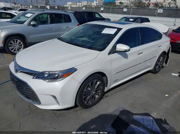 4T1BD1EB3GU056901 2016 TOYOTA AVALON - Image 2