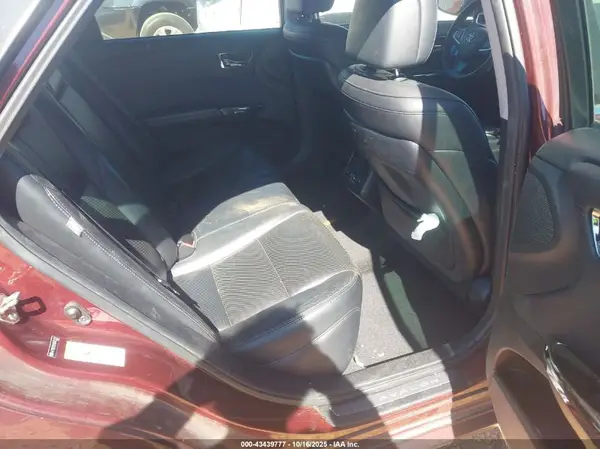 4T1BD1EB4GU051237 2016 TOYOTA AVALON - Image 8