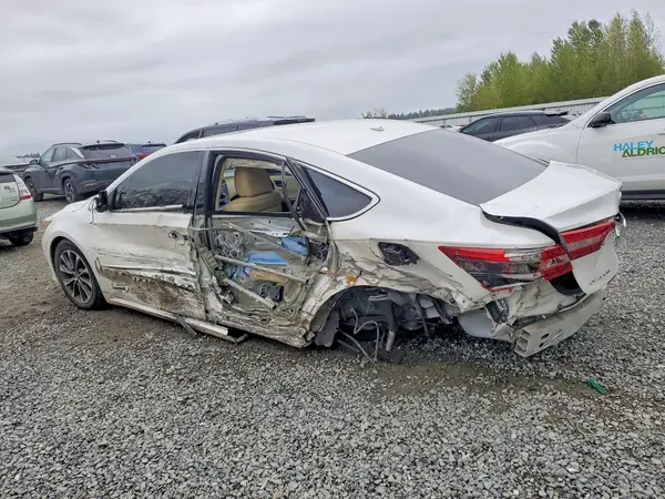 4T1BD1EB4GU052498 2016 TOYOTA AVALON - Image 2