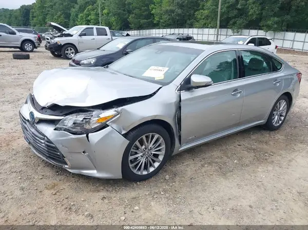 4T1BD1EB4HU057685 2017 TOYOTA AVALON - Image 2