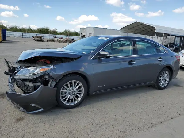4T1BD1EB4JU060916 2018 TOYOTA AVALON - Image 1