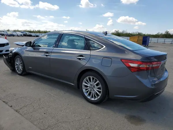 4T1BD1EB4JU060916 2018 TOYOTA AVALON - Image 2