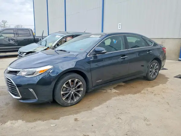 4T1BD1EB4JU062553 2018 TOYOTA AVALON - Image 1