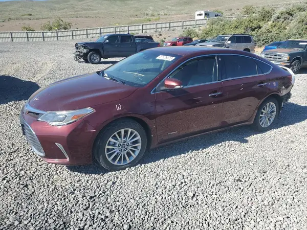 4T1BD1EB4JU063055 2018 TOYOTA AVALON - Image 1