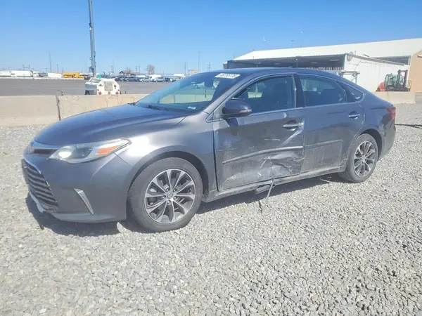 4T1BD1EB4JU064545 2018 TOYOTA AVALON - Image 1