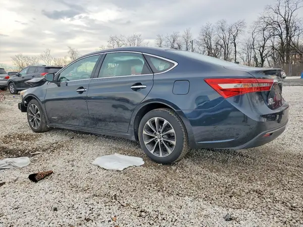 4T1BD1EB5GU052882 2016 TOYOTA AVALON - Image 2