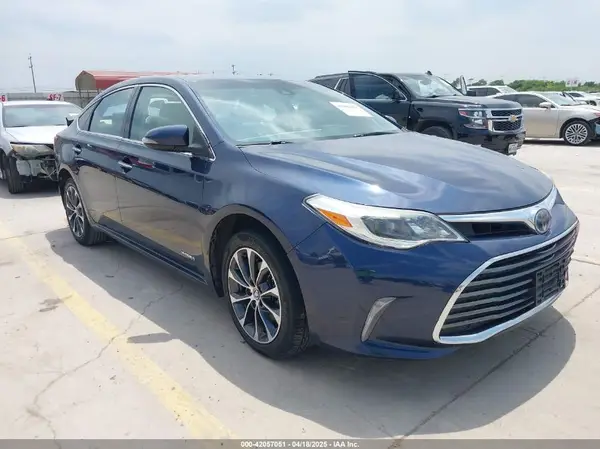 4T1BD1EB5HU057260 2017 TOYOTA AVALON - Image 1