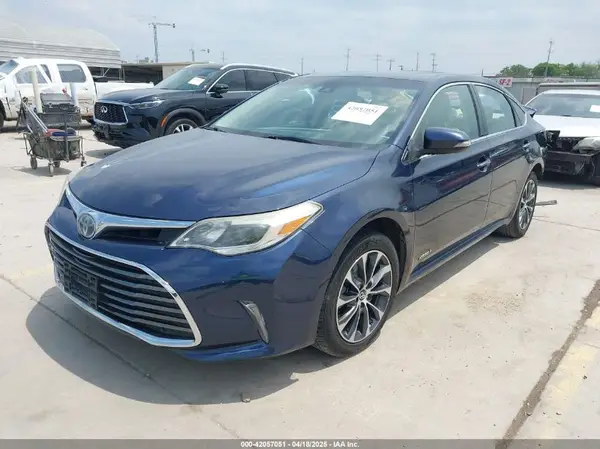 4T1BD1EB5HU057260 2017 TOYOTA AVALON - Image 2