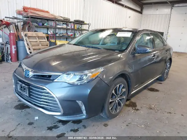 4T1BD1EB5HU057582 2017 TOYOTA AVALON - Image 2