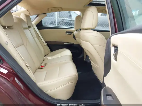 4T1BD1EB5HU057758 2017 TOYOTA AVALON - Image 8