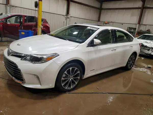 4T1BD1EB5JU064120 2018 TOYOTA AVALON - Image 1