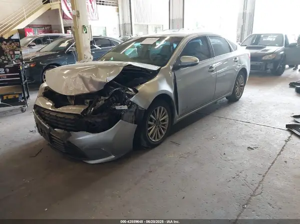 4T1BD1EB6HU058952 2017 TOYOTA AVALON - Image 2