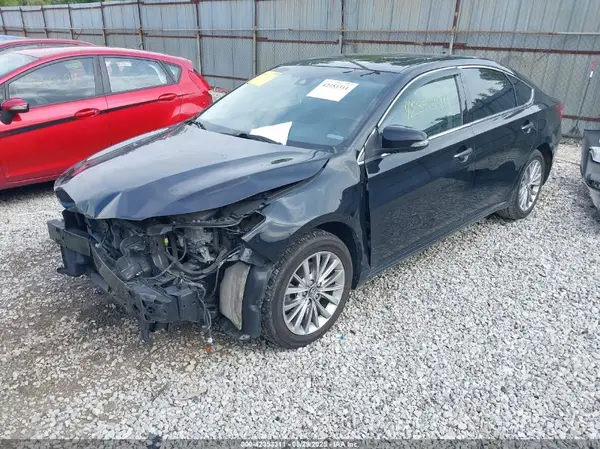 4T1BD1EB6JU059928 2018 TOYOTA AVALON - Image 2
