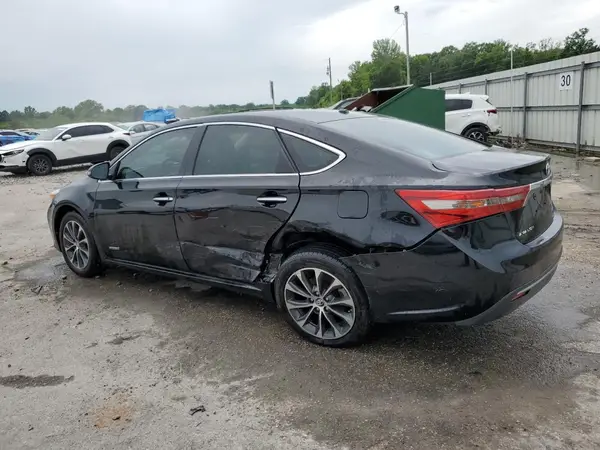 4T1BD1EB6JU064806 2018 TOYOTA AVALON - Image 2