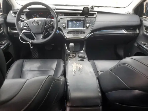 4T1BD1EB7JU063695 2018 TOYOTA AVALON - Image 8