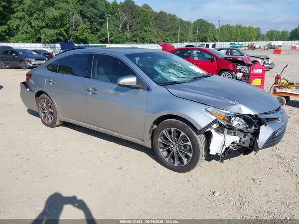 4T1BD1EB7JU064104 2018 TOYOTA AVALON - Image 1