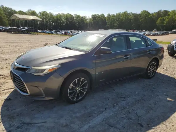4T1BD1EB8JU062085 2018 TOYOTA AVALON - Image 1
