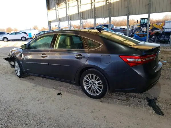 4T1BD1EB8JU064094 2018 TOYOTA AVALON - Image 2
