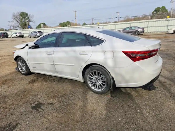 4T1BD1EB8JU064967 2018 TOYOTA AVALON - Image 2