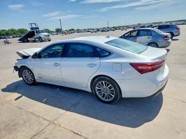 4T1BD1EB9GU052383 2016 TOYOTA AVALON - Image 2