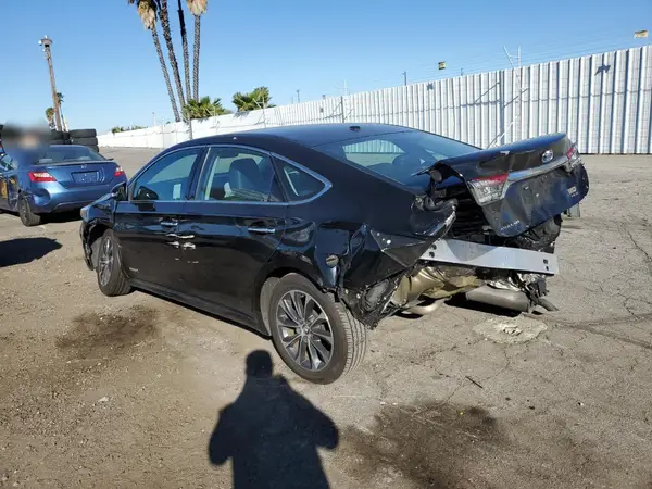 4T1BD1EB9HU057780 2017 TOYOTA AVALON - Image 2