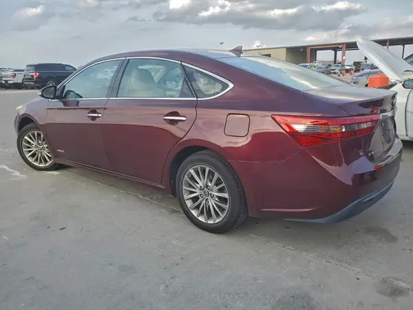 4T1BD1EB9JU061964 2018 TOYOTA AVALON - Image 2
