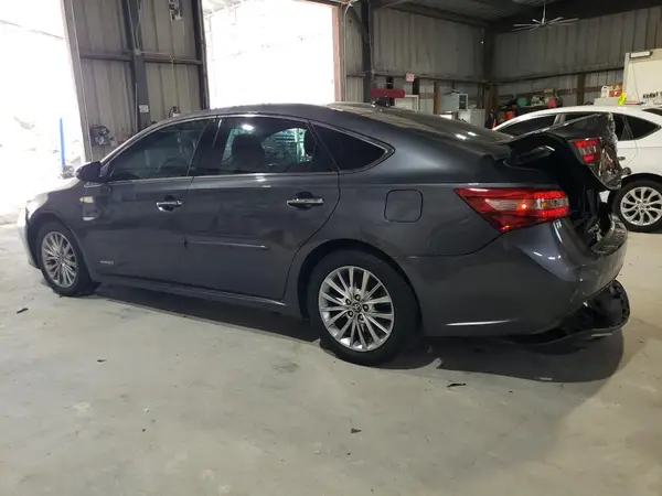 4T1BD1EB9JU062208 2018 TOYOTA AVALON - Image 2
