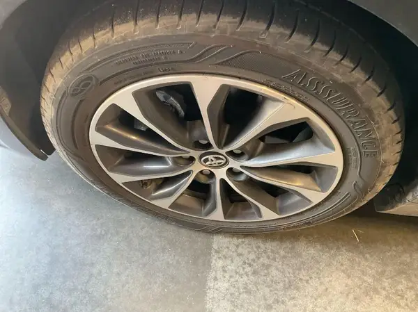 4T1BD1EB9JU063553 2018 TOYOTA AVALON - Image 2