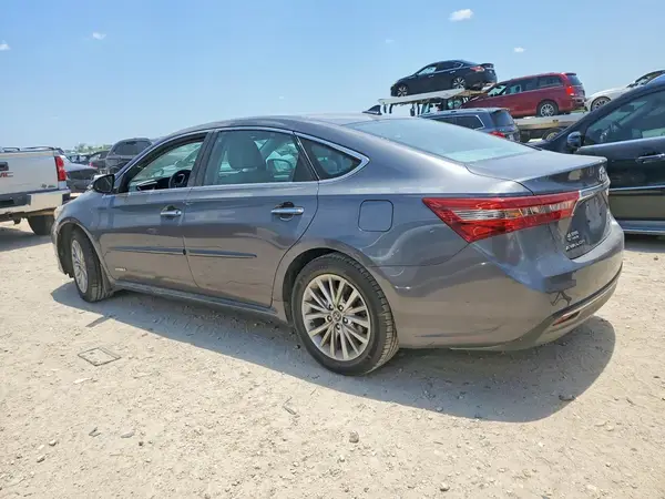4T1BD1EB9JU064198 2018 TOYOTA AVALON - Image 2
