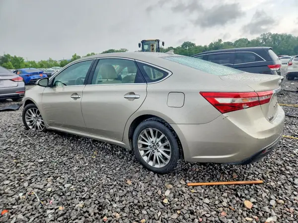 4T1BD1EBXGU056331 2016 TOYOTA AVALON - Image 2