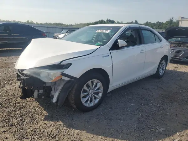 4T1BD1FK0GU179652 2016 TOYOTA CAMRY - Image 1