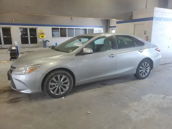4T1BD1FK0GU186908 2016 TOYOTA CAMRY - Image 1