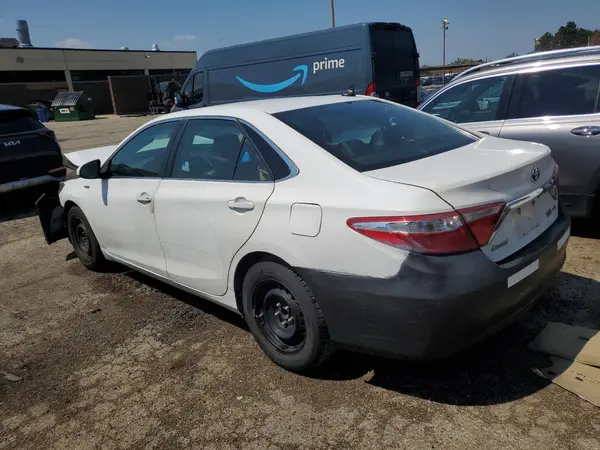 4T1BD1FK0GU188447 2016 TOYOTA CAMRY - Image 2