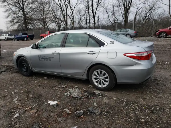 4T1BD1FK0GU191090 2016 TOYOTA CAMRY - Image 2