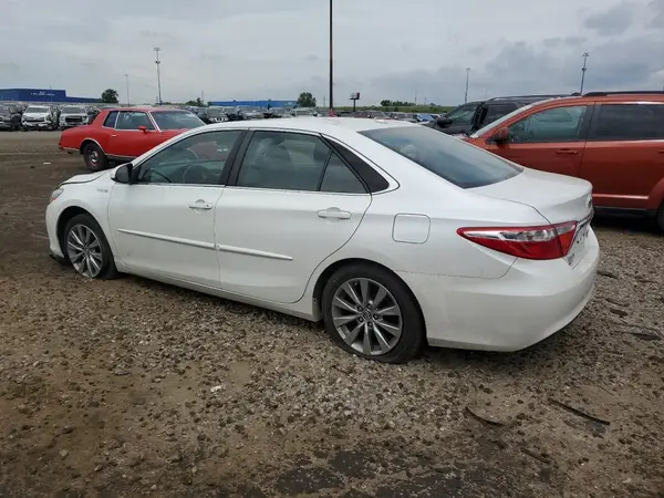 4T1BD1FK0GU193051 2016 TOYOTA CAMRY - Image 2