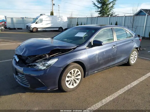 4T1BD1FK0GU194295 2016 TOYOTA CAMRY - Image 2