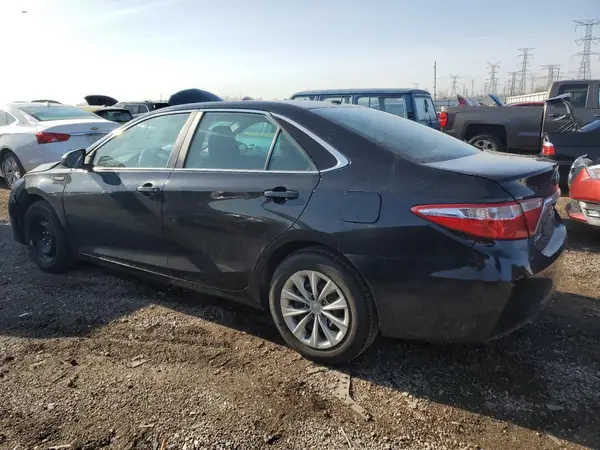 4T1BD1FK0GU195608 2016 TOYOTA CAMRY - Image 2