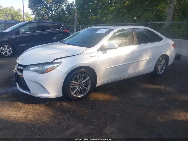 4T1BD1FK0GU200130 2016 TOYOTA CAMRY - Image 2