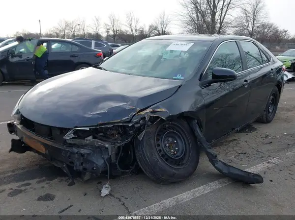 4T1BD1FK0GU200239 2016 TOYOTA CAMRY - Image 2