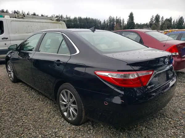 4T1BD1FK0HU201666 2017 TOYOTA CAMRY - Image 2