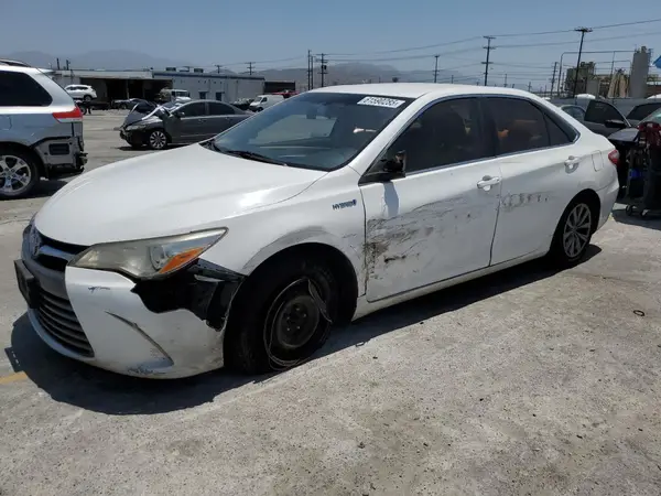 4T1BD1FK0HU203045 2017 TOYOTA CAMRY - Image 1