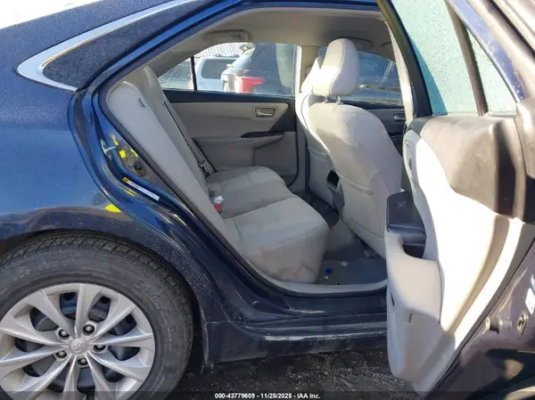 4T1BD1FK0HU205085 2017 TOYOTA CAMRY - Image 8