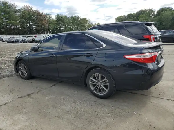 4T1BD1FK0HU205331 2017 TOYOTA CAMRY - Image 2