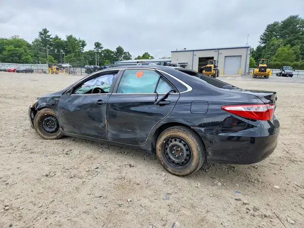 4T1BD1FK0HU205510 2017 TOYOTA CAMRY - Image 2